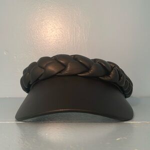 ⭐️Black Braided Cap from Madden NYC⭐️